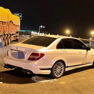 Mejorar su Benz clase C W204 con C63 Led luces traseras de cola Temperatura de color 5000K