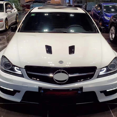 Rejillas de automóviles Mercedes-Benz Clase C W204 Modificadas a C63 AMG Estilo Rejilla del parachoques delantero