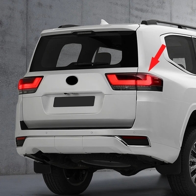 Land Cruiser LC300 con luces traseras LED 2022 y luces de señal de freno