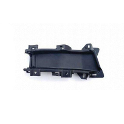 Toyota Land Cruiser LC300 2022 2023 Apoyo interno del parachoques delantero